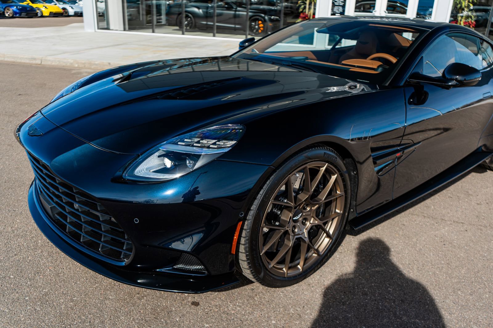 Used 2025 Aston Martin Vanquish image 21