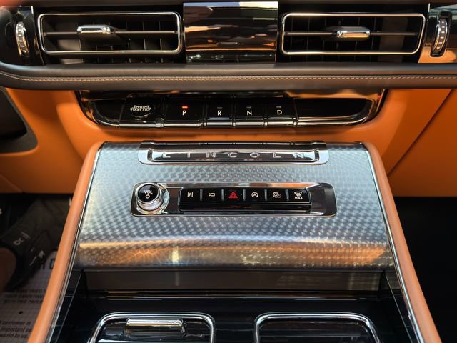 Used 2025 Lincoln Aviator Black Label image 36