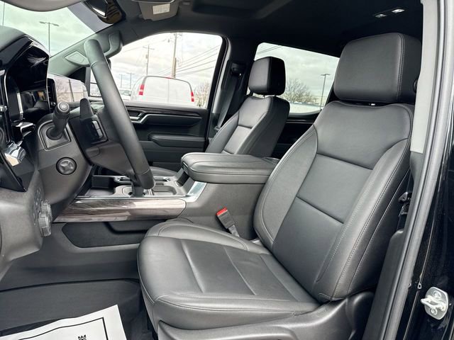 Used 2025 Chevrolet Silverado 1500 LTZ image 11