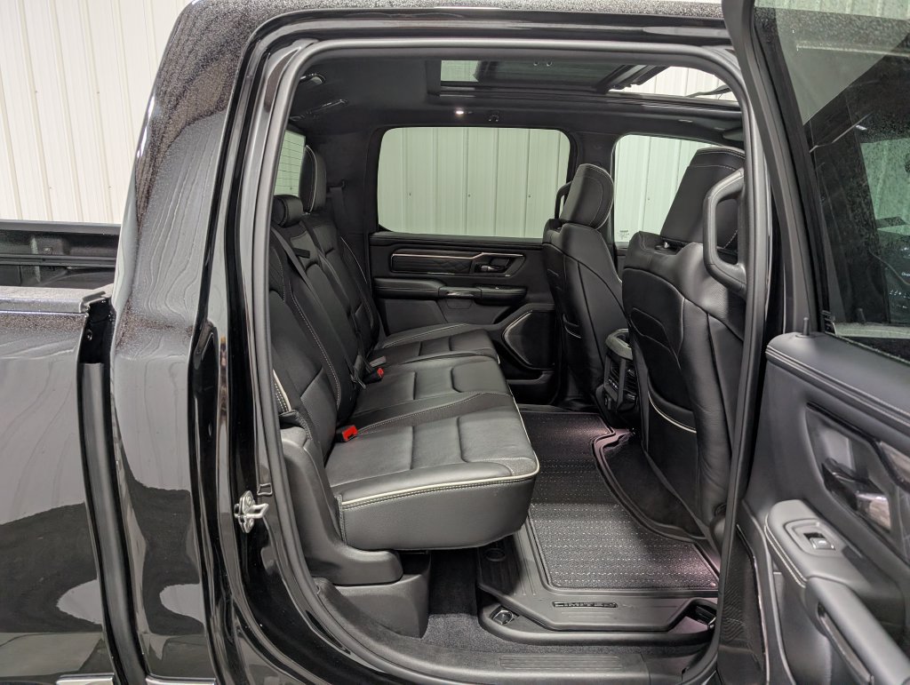 Used 2026 RAM 1500 Limited AWD/4WD image 31