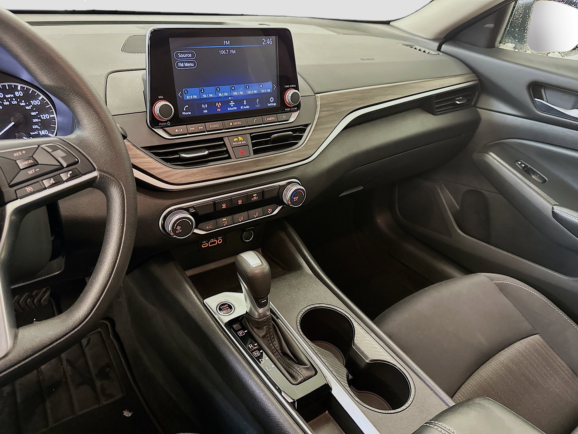 Used 2025 Nissan Altima 2.5 SV image 25