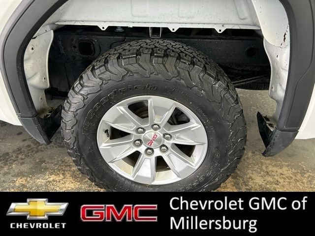 Used 2022 GMC Sierra 1500 SLE AWD/4WD image 9