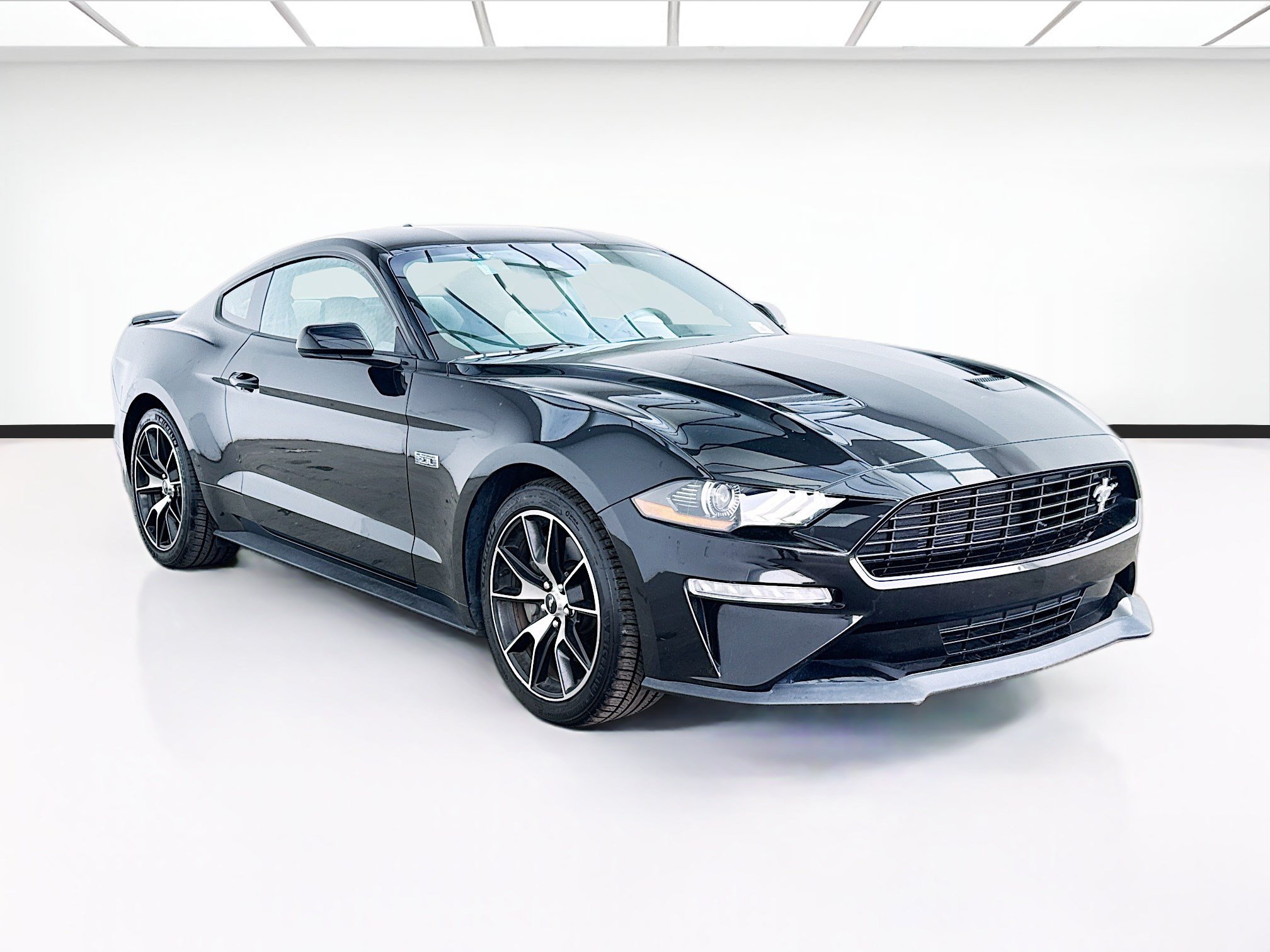 Used 2021 Ford Mustang Coupe w/ 2.3L High Performance Package RWD image 3