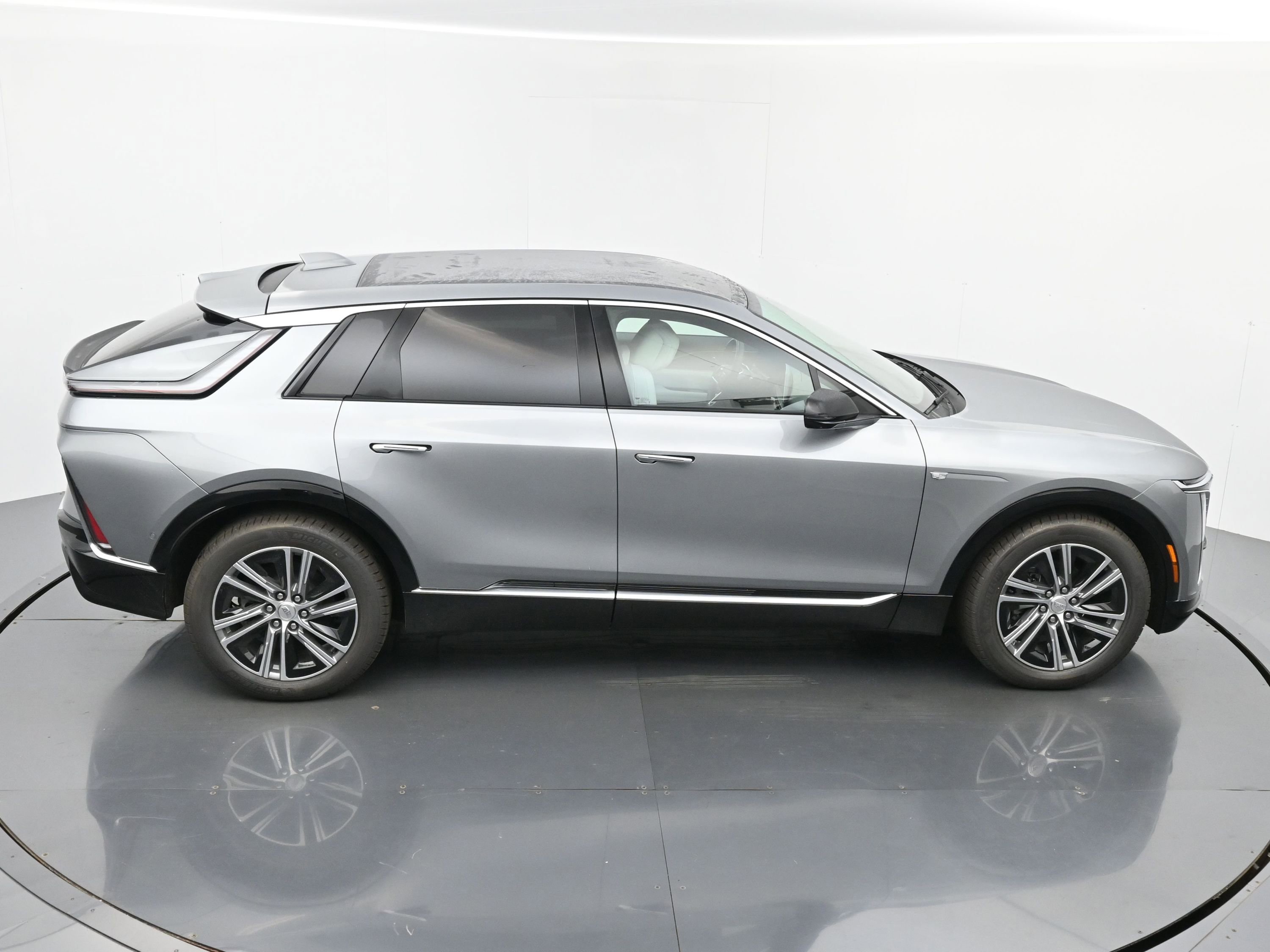 New 2026 Cadillac Lyriq Luxury image 28