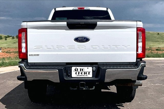 Used 2023 Ford F350 XLT w/ FX4 Off-Road Package AWD/4WD image 6