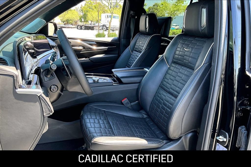 Used 2024 Cadillac Escalade V w/ Heavy-Duty Trailer Package AWD/4WD image 10