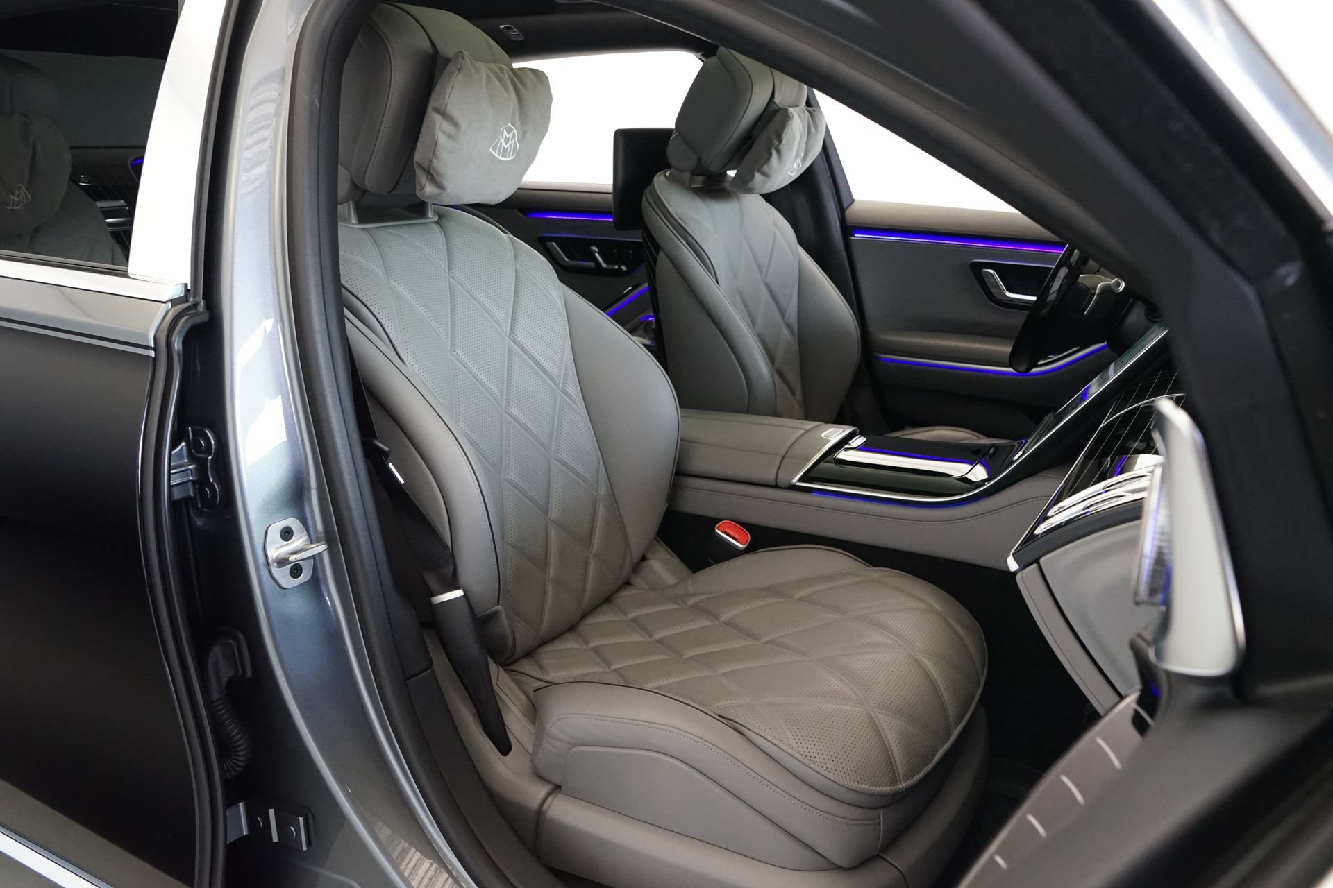 Used 2024 Mercedes-Benz Maybach S 580 4MATIC image 10