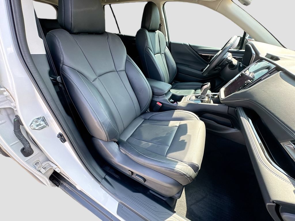 Certified 2025 Subaru Outback Limited AWD/4WD image 36