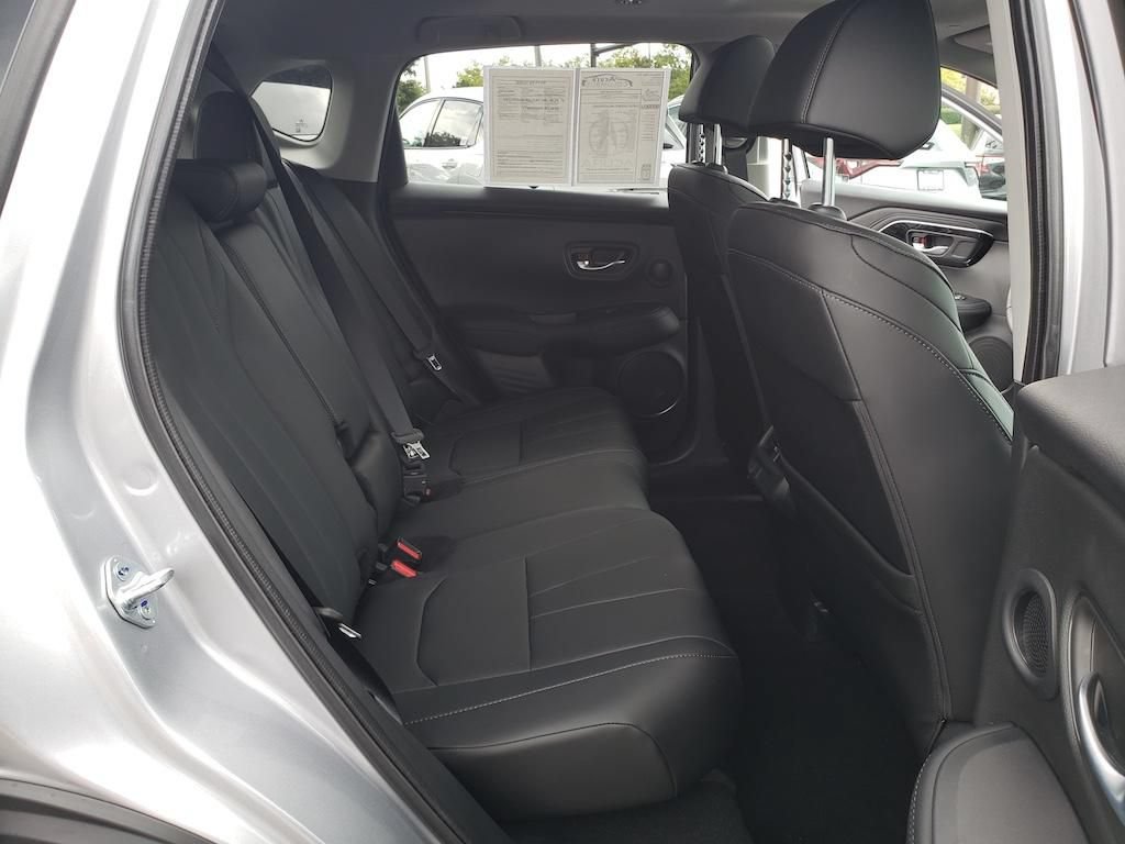 Certified 2026 Acura ADX FWD image 32