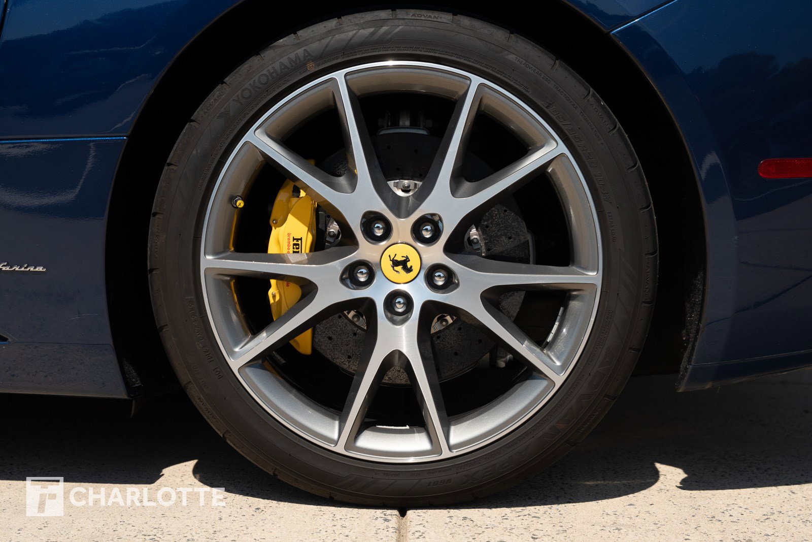 Used 2011 Ferrari California image 11