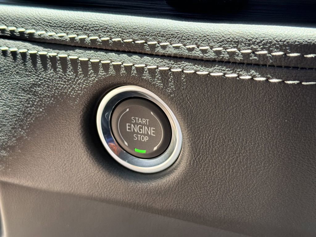New 2026 Cadillac Escalade Luxury w/ Touring Package RWD image 28