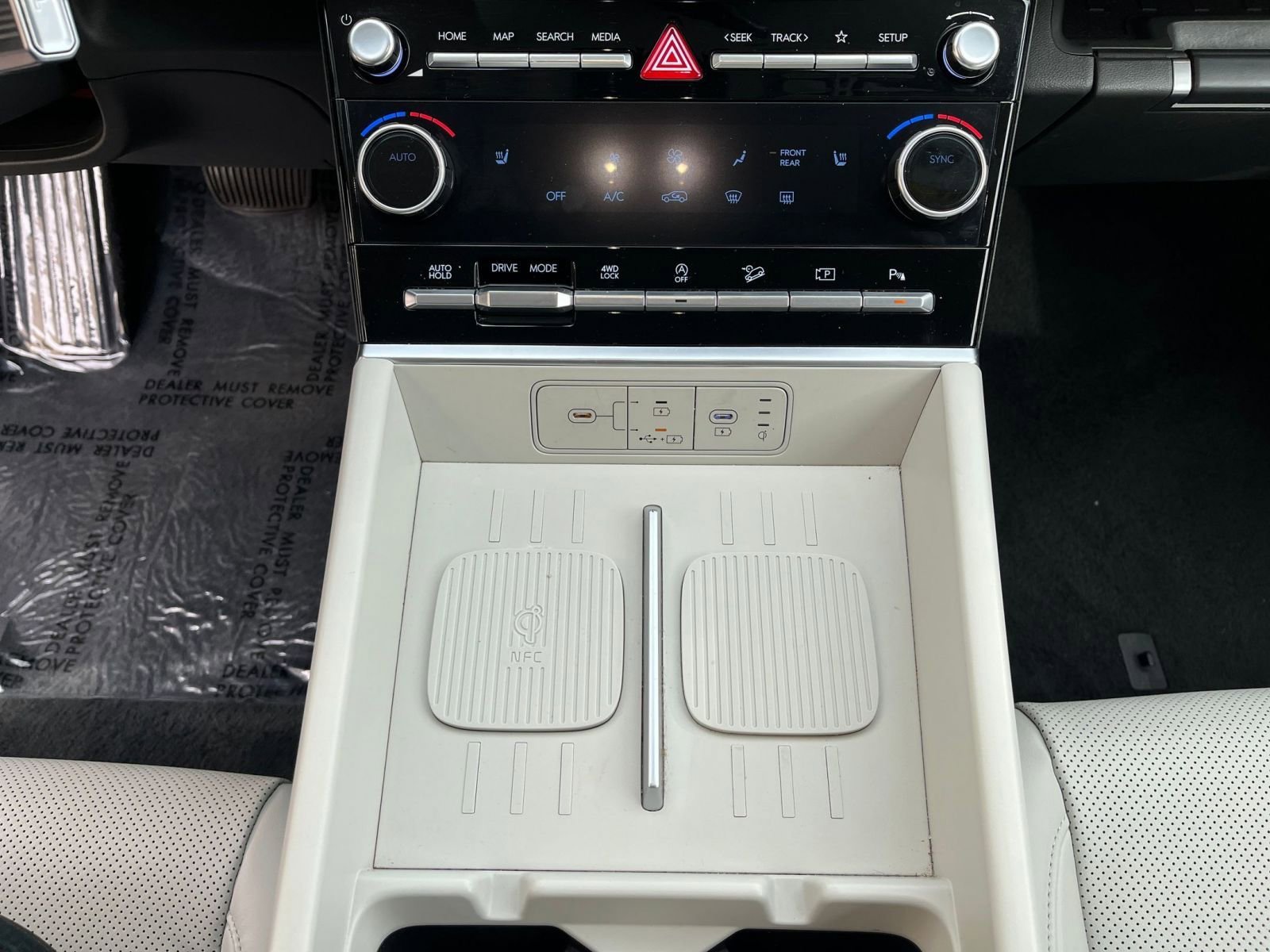 Used 2025 Hyundai Santa Fe SEL image 44