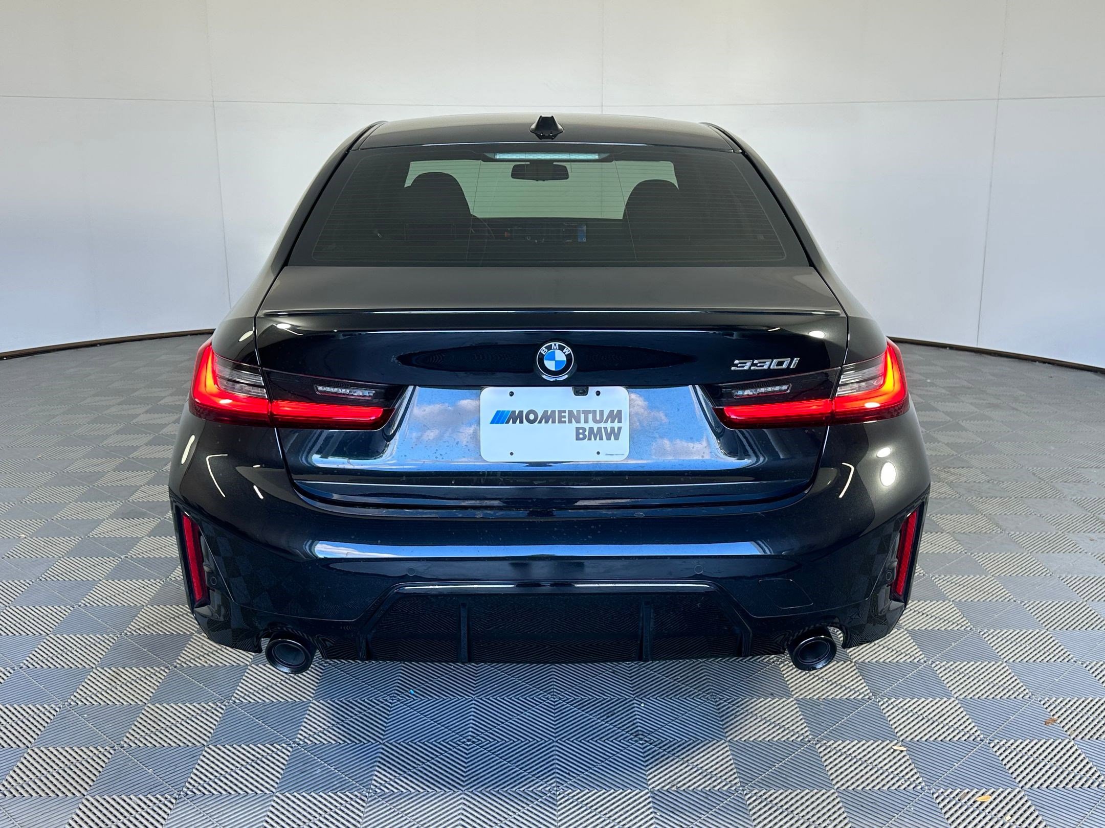 Certified 2023 BMW 330i Sedan w/ M Sport Package image 8
