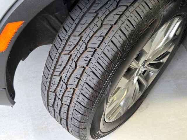 Used 2024 Cadillac XT4 Premium Luxury image 24