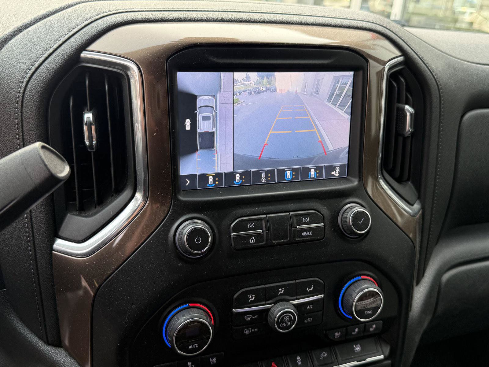 Used 2019 Chevrolet Silverado 1500 High Country AWD/4WD image 22