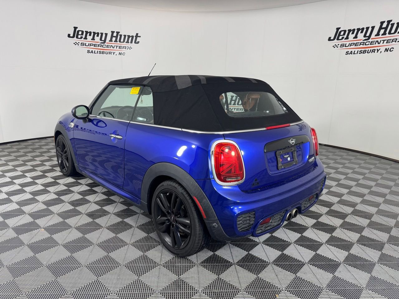 Used 2019 MINI Cooper S FWD image 9