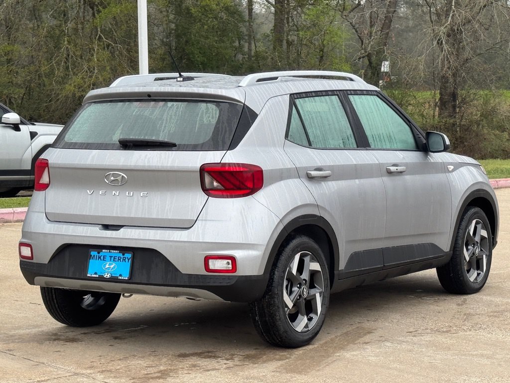 New 2026 Hyundai Venue SEL FWD image 14