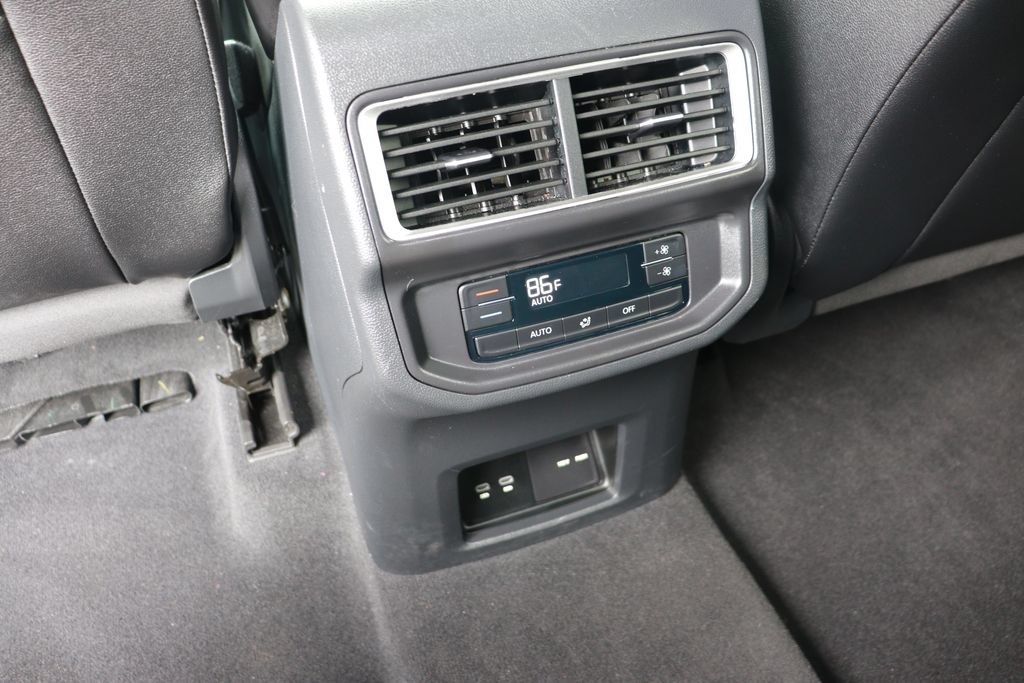 Used 2026 Volkswagen Atlas SE AWD/4WD image 27