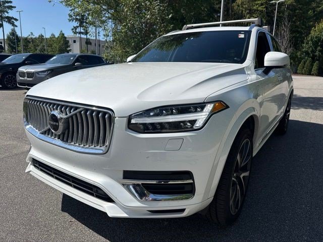 Used 2022 Volvo XC90 T8 Inscription Expression w/ Advanced Package AWD/4WD image 9