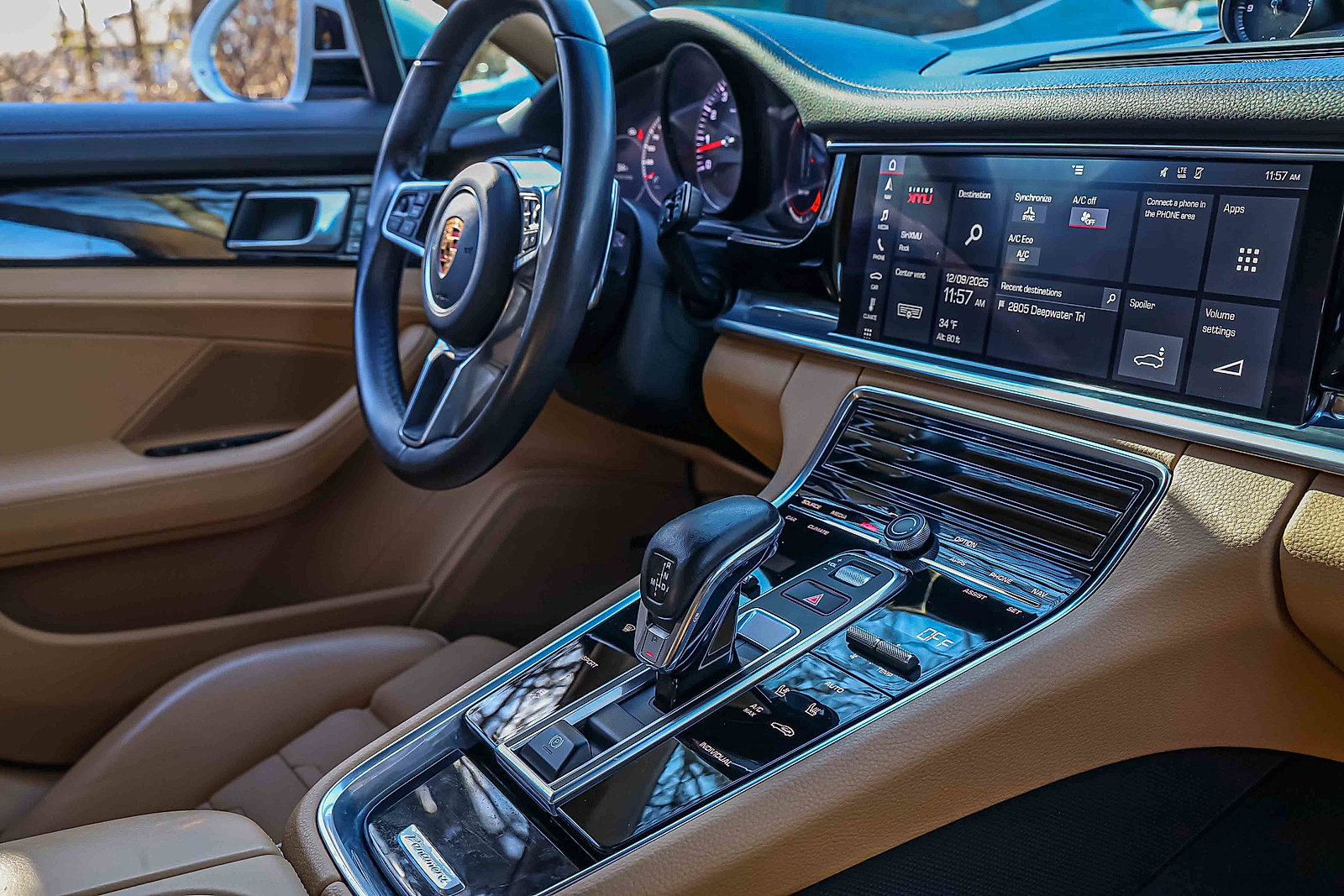 Used 2020 Porsche Panamera 4S w/ Premium Package Plus image 23