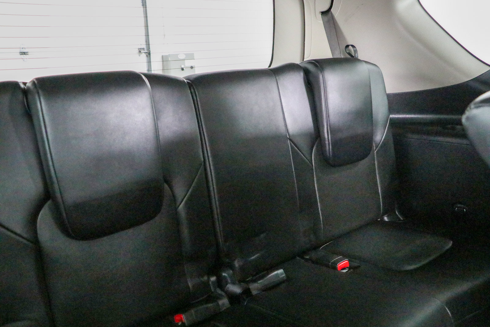 Used 2021 Nissan Armada SV w/ SV Appearance Package RWD image 30