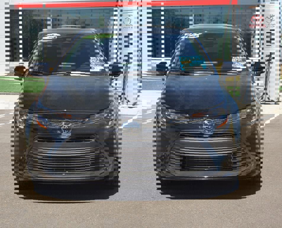 Used 2024 Toyota Corolla LE image 23