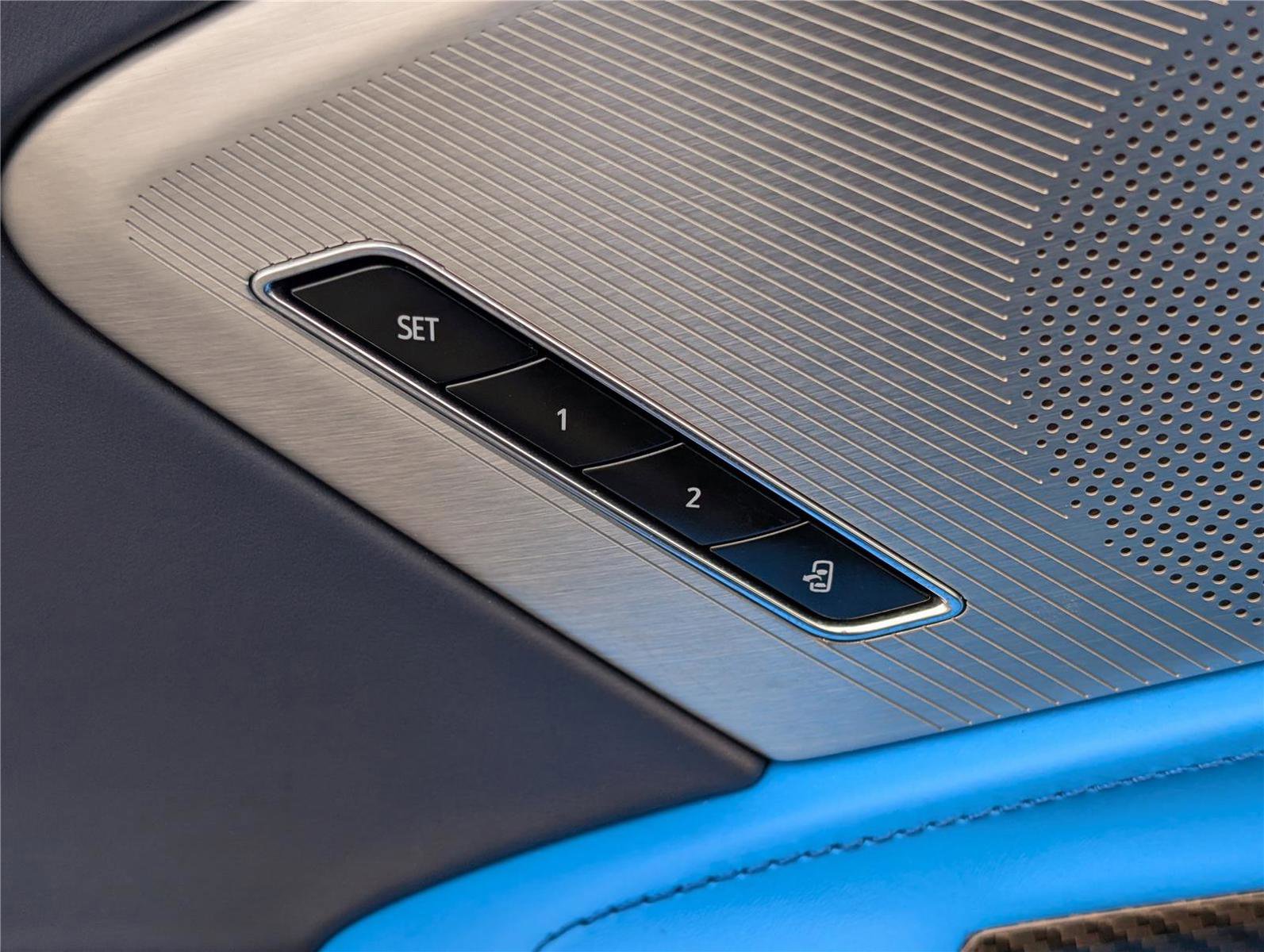 Used 2020 Chevrolet Corvette Stingray Premium Conv w/ 3LT Preferred Equipment Group image 17