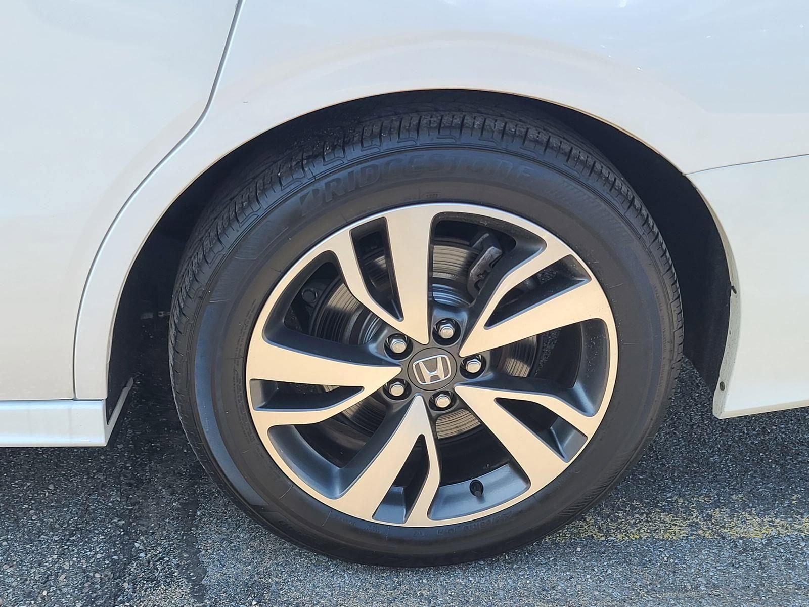 Used 2023 Honda Odyssey Touring image 34