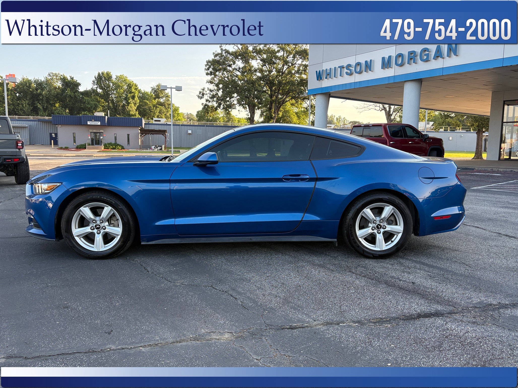 Used 2017 Ford Mustang Coupe RWD image 8