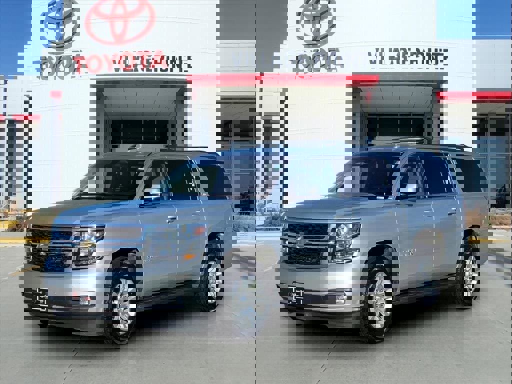 Used 2019 Chevrolet Suburban LT image 1