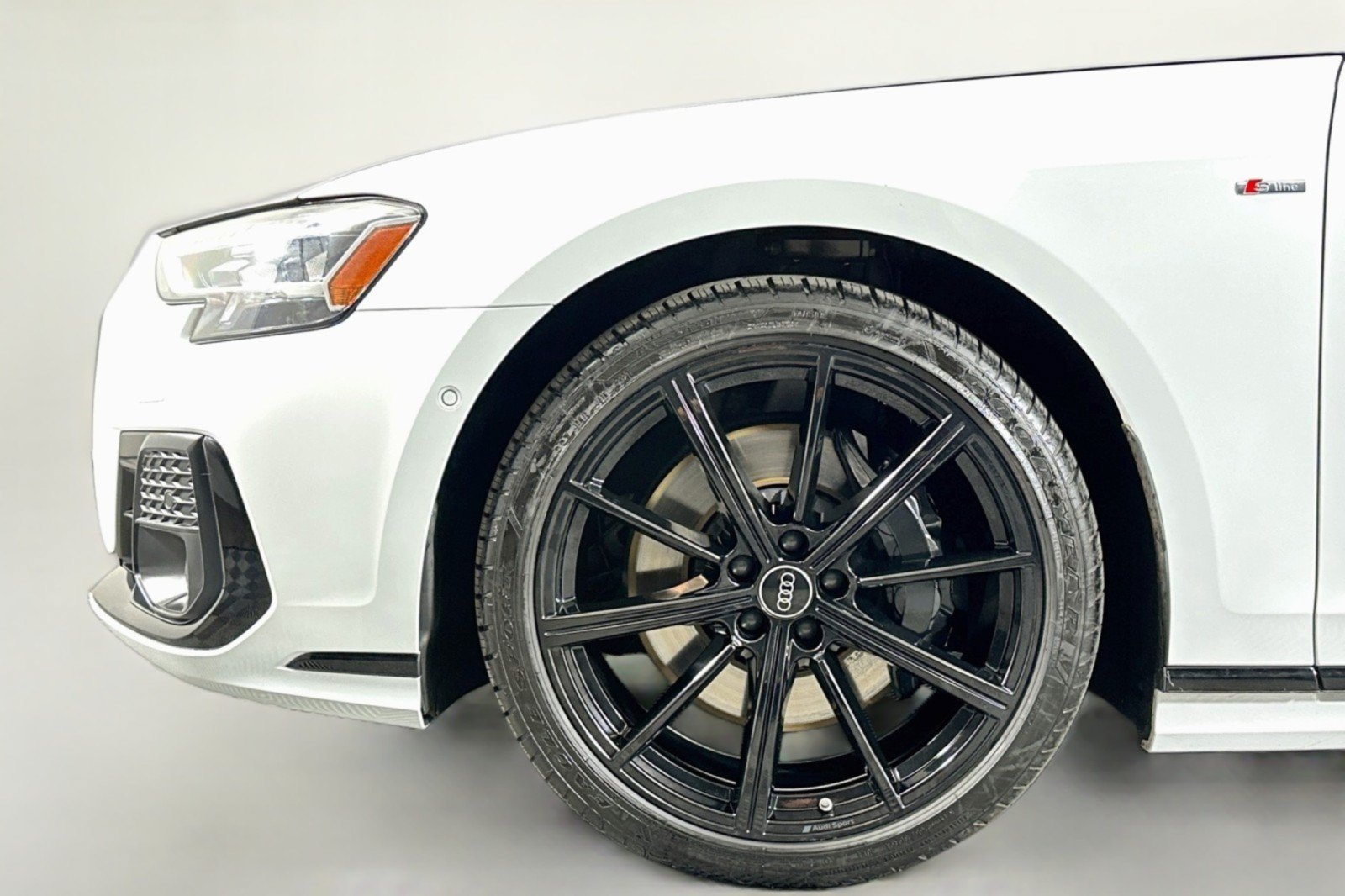 Used 2023 Audi A8 L 3.0T w/ Comfort Plus Package AWD/4WD image 12