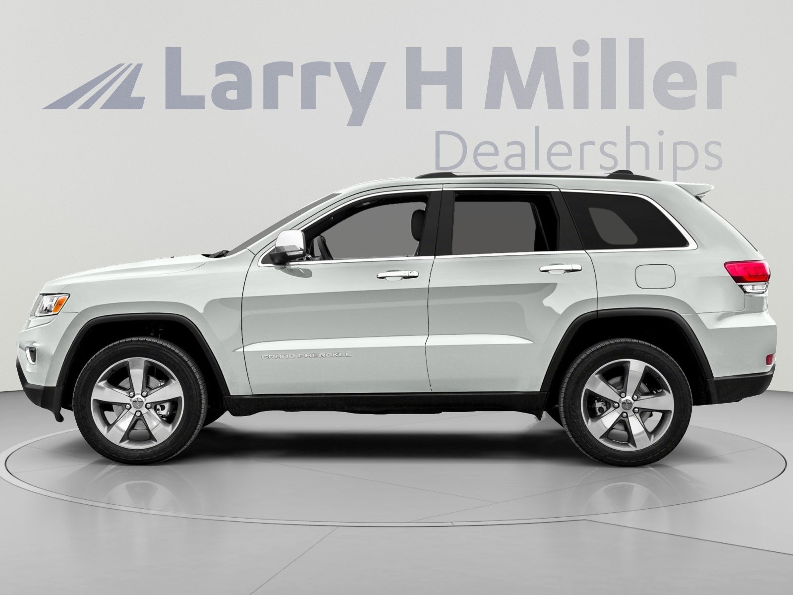 Used 2016 Jeep Grand Cherokee Limited w/ Luxury Group II AWD/4WD image 3