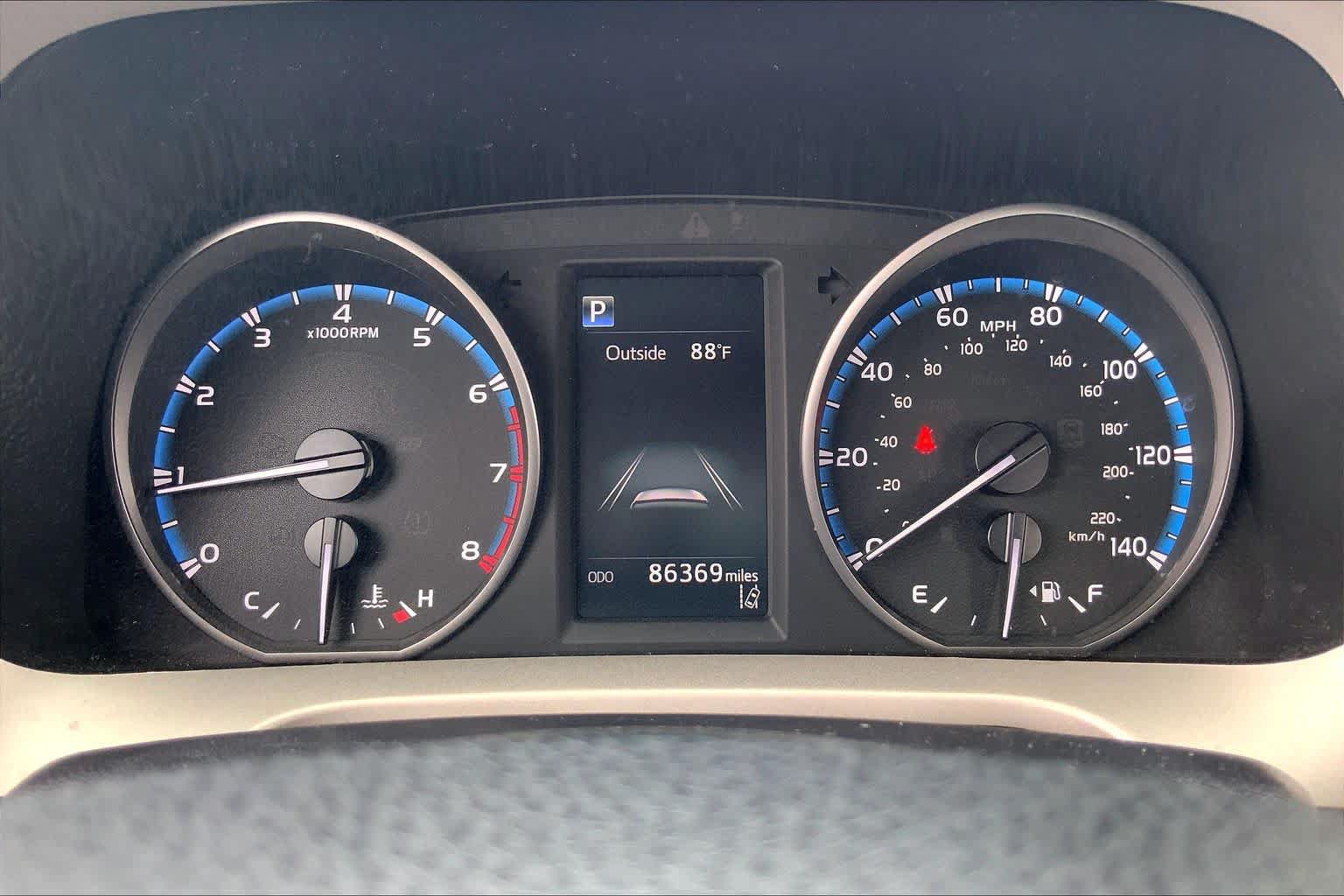 Used 2017 Toyota RAV4 XLE FWD image 25