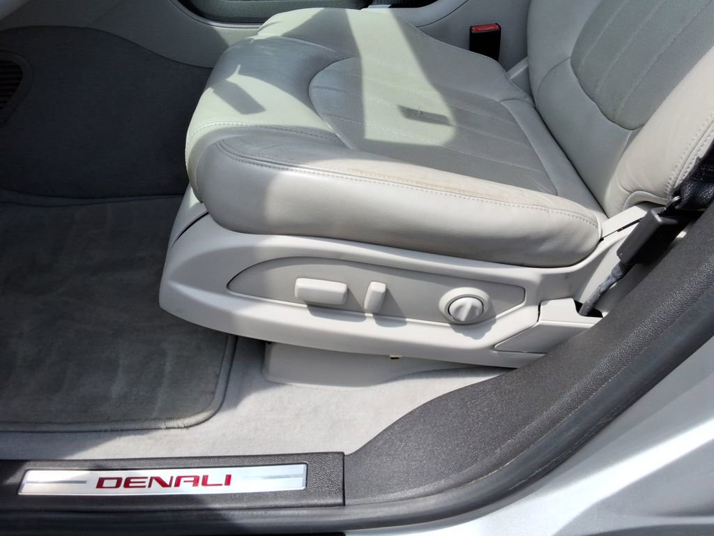 Certified 2012 GMC Acadia Denali FWD image 25
