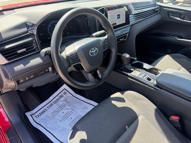 Used 2025 Toyota Camry LE image 11