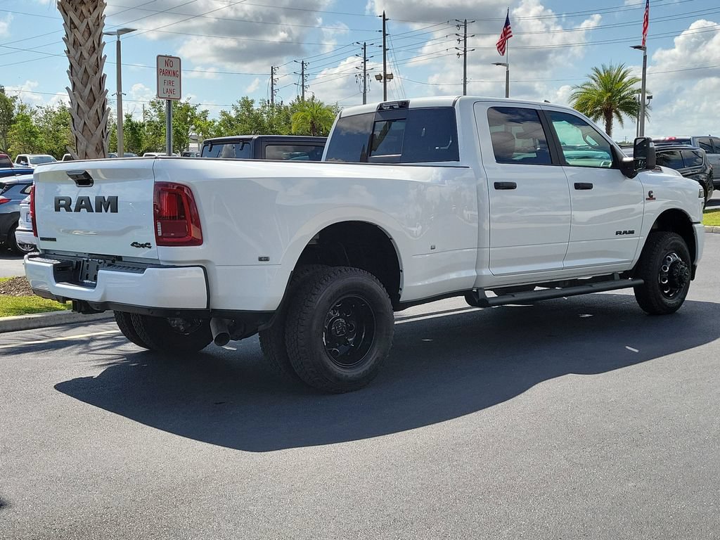 New 2026 RAM 3500 Big Horn AWD/4WD image 6
