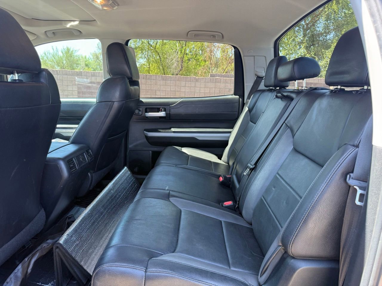 Used 2018 Toyota Tundra Limited w/ Limited Premium Package AWD/4WD image 11