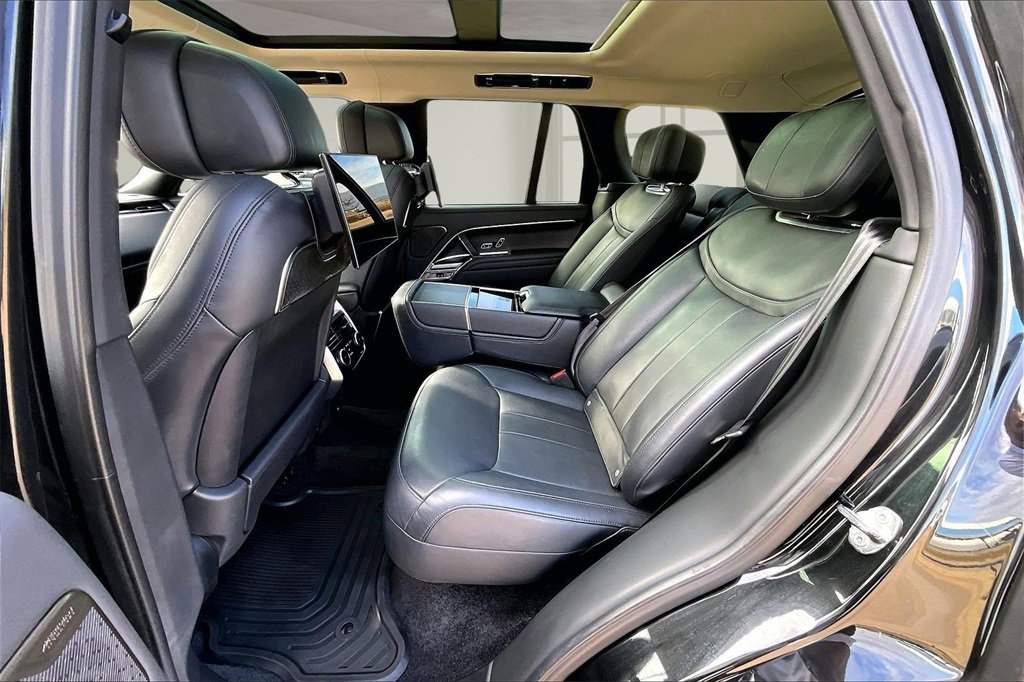 Used 2023 Land Rover Range Rover First Edition image 27