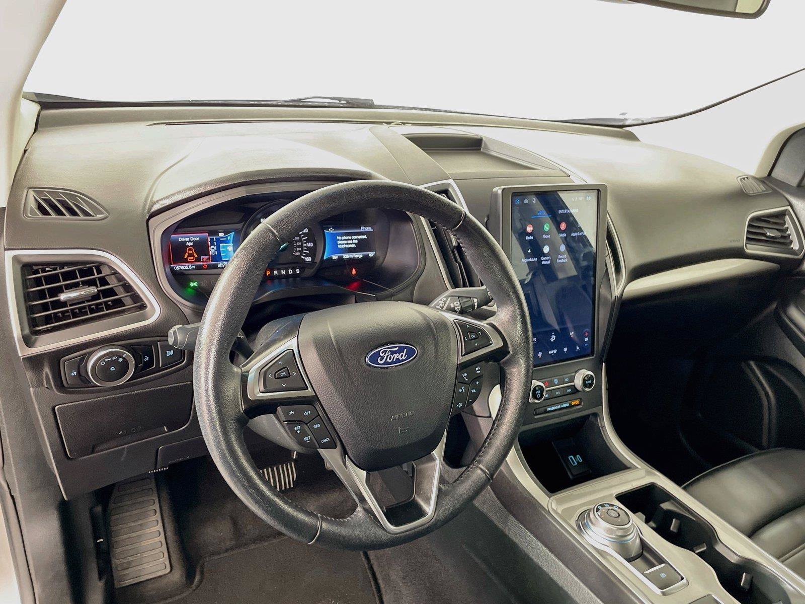 Used 2024 Ford Edge SEL AWD/4WD image 13