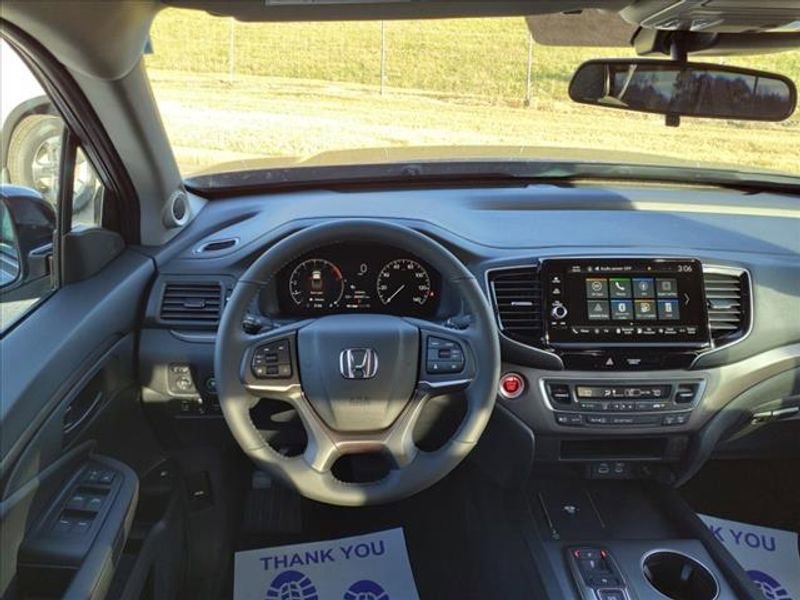 Used 2025 Honda Ridgeline Sport+ image 9