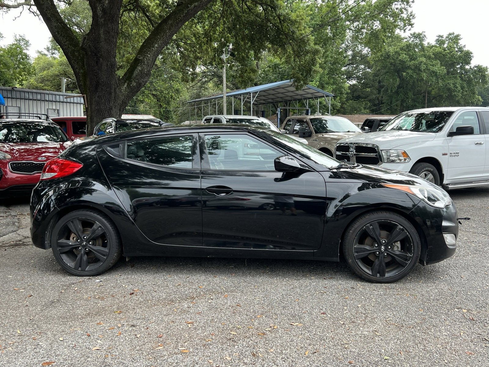 Used 2016 Hyundai Veloster w/ Option Group 02 image 6
