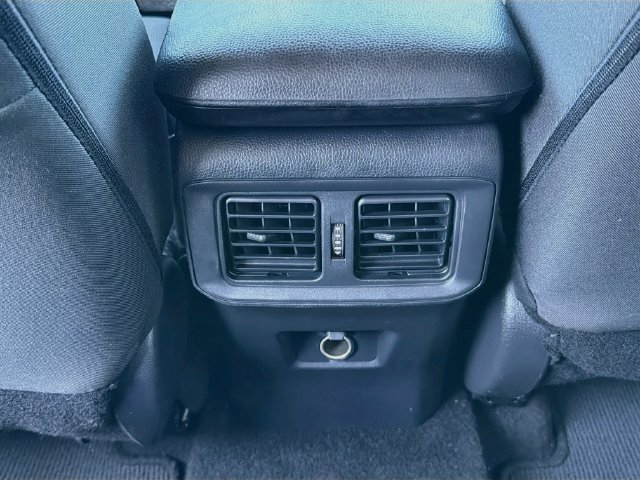 Used 2025 Toyota RAV4 LE AWD/4WD image 25