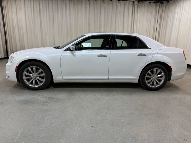 Used 2015 Chrysler 300 C Platinum w/ Harman/Kardon Audio Group AWD/4WD image 9