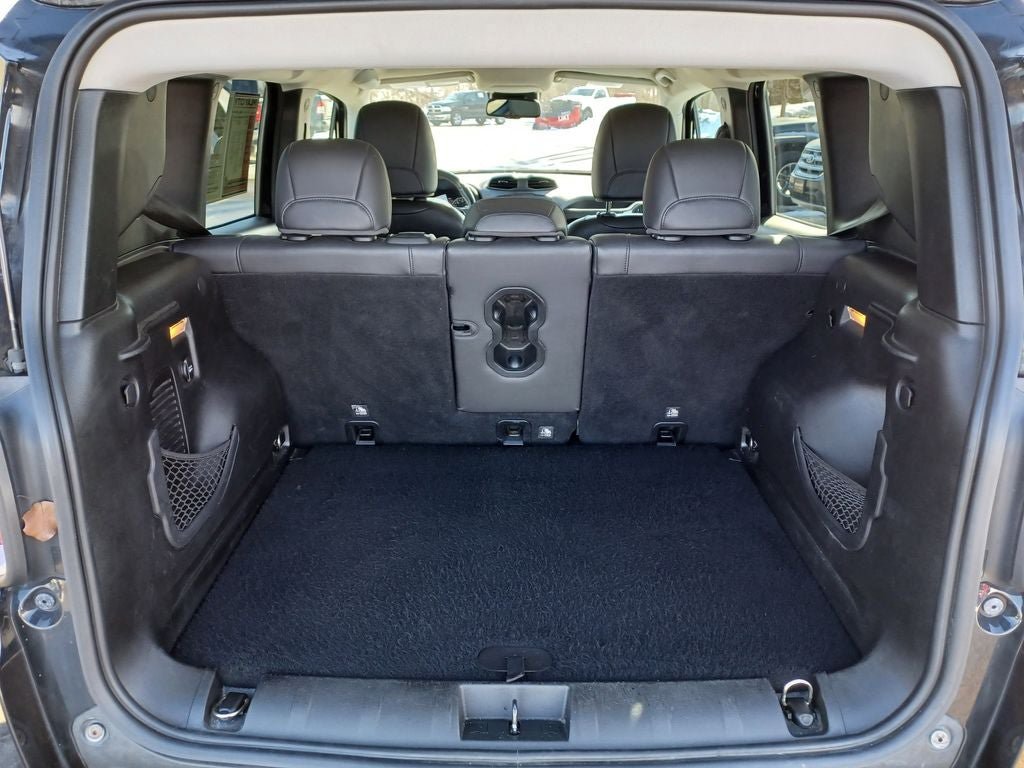 Used 2016 Jeep Renegade Limited AWD/4WD image 9