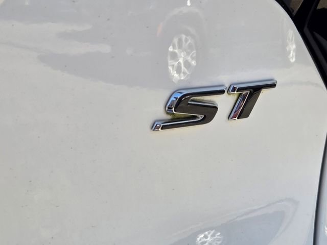 Used 2024 Buick Encore GX Sport Touring w/ Comfort Package FWD image 19
