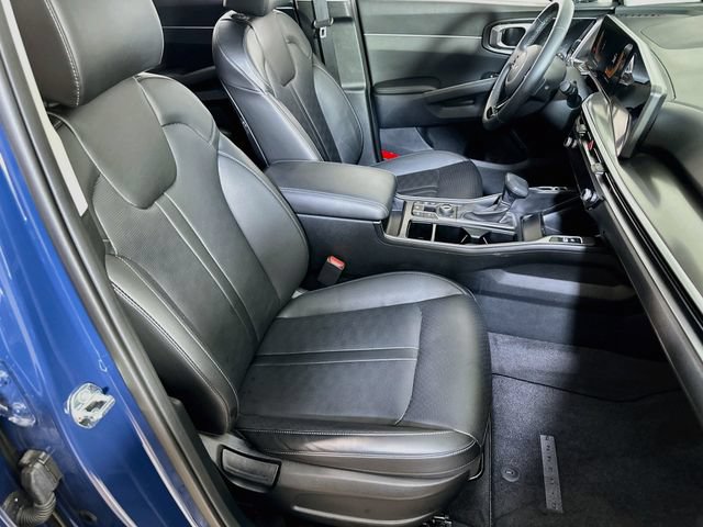 Used 2025 Kia Sorento S w/ Panoramic Sunroof Package AWD/4WD image 12