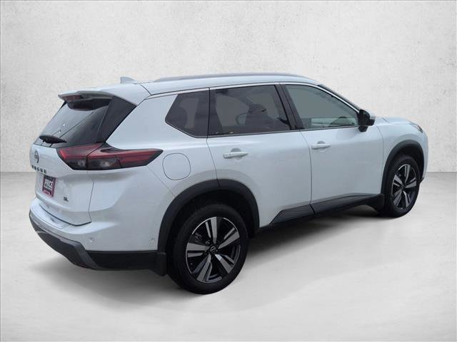 Used 2024 Nissan Rogue SL image 5