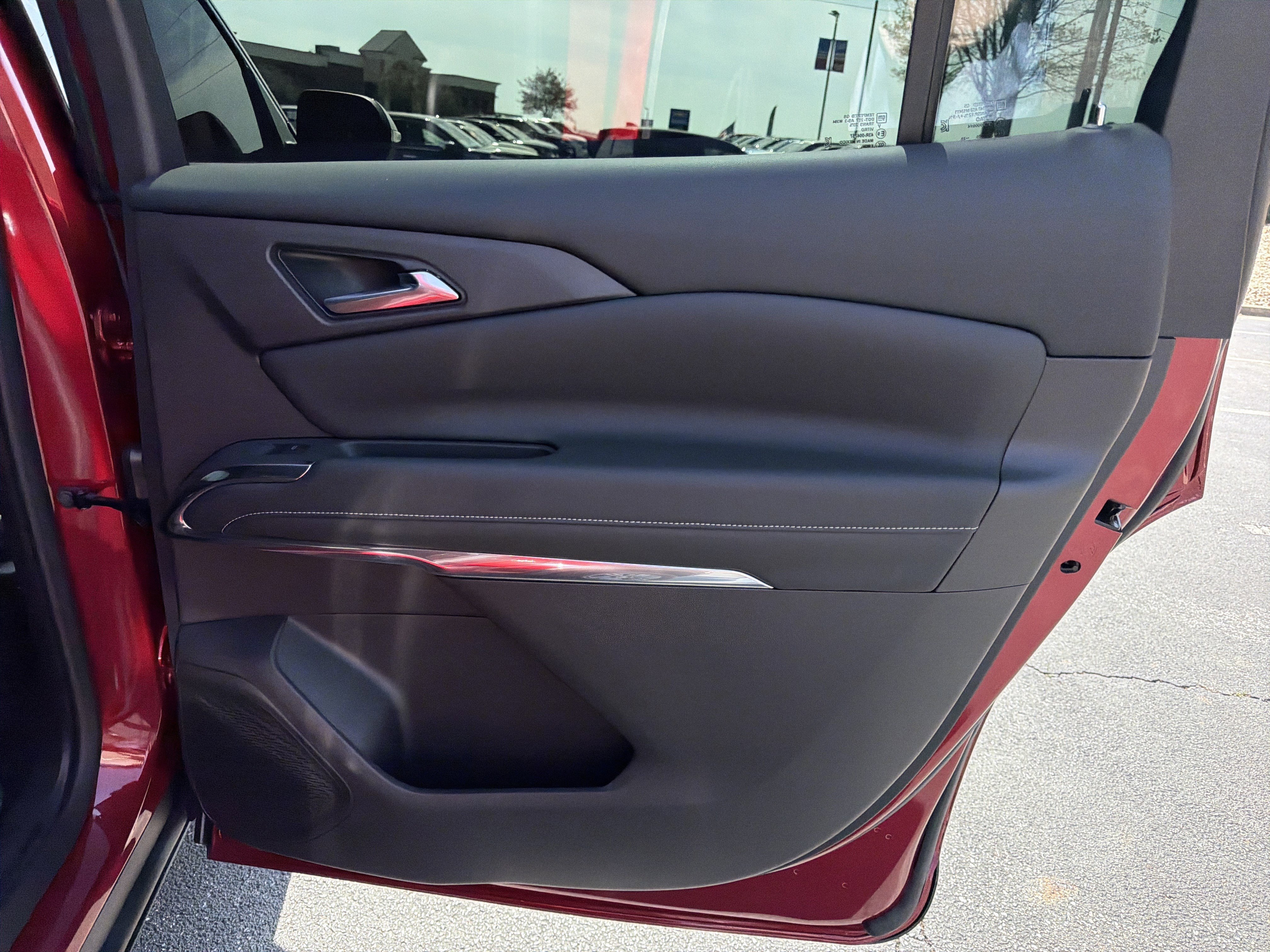 Used 2026 Chevrolet Traverse LT w/ Driver Confidence Package image 17