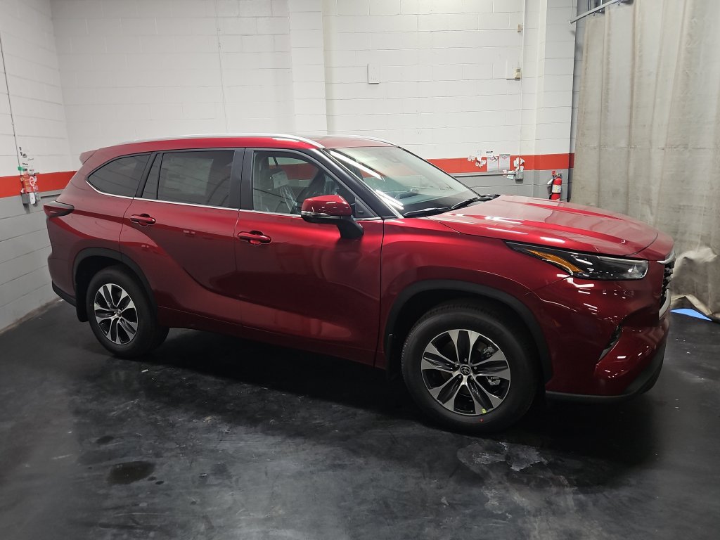 New 2026 Toyota Highlander XLE AWD/4WD image 10