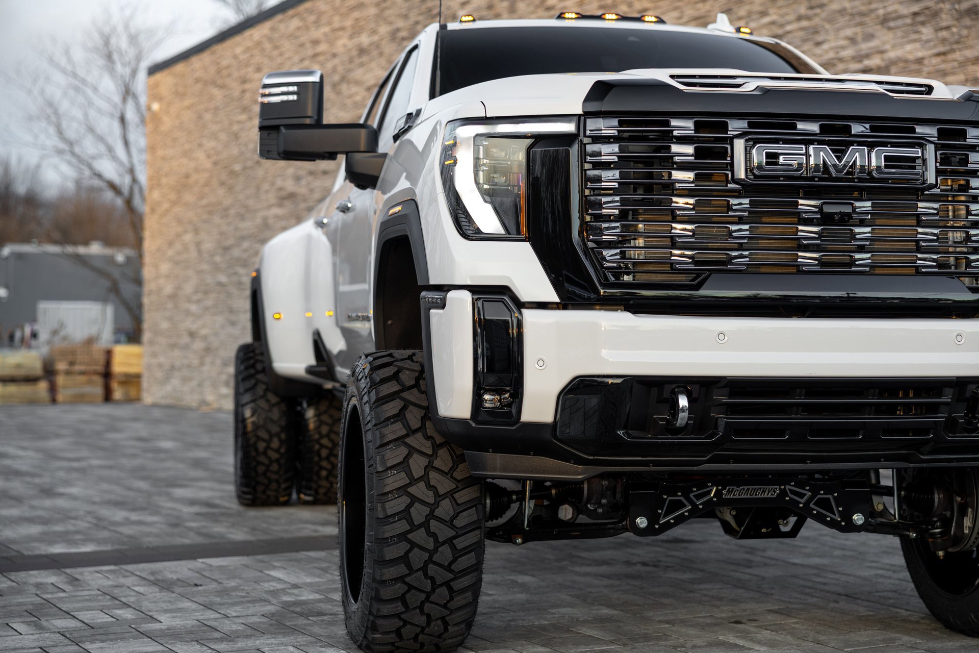 Used 2026 GMC Sierra 3500 Denali Ultimate image 8
